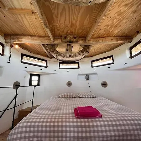 Windmill Of Wonders - Moinho Velho Holiday home *